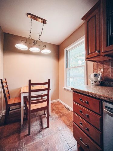 2933 98th St, Hammond IN  46322-3349 exterior