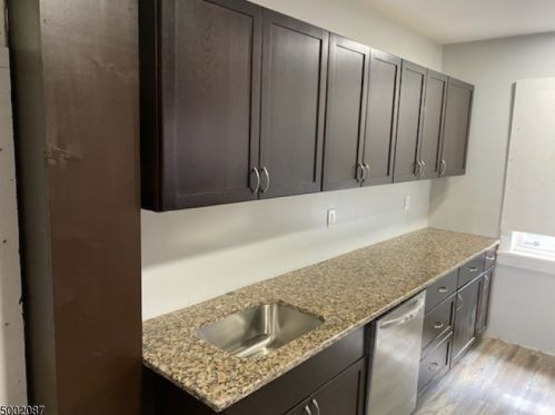 200 Myrtle Ave, Irvington NJ  07111-3305 exterior