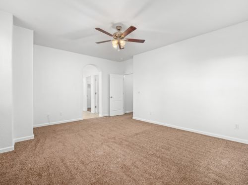 4478 Artemisa Dr, Fresno CA  93722-6450 exterior