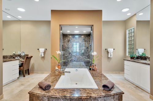 80780 Weiskopf, La Quinta CA  92253-5687 exterior