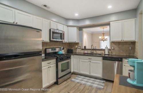 296 Brookfield Dr, Jackson Twp NJ  08527-3874 exterior