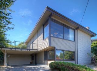 8345 36th Ave, Seattle, WA 98118-4307