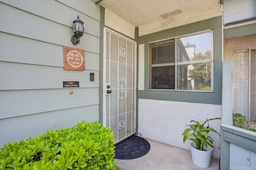 1946 5th St, Ontario, CA 91764-2363