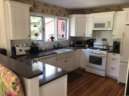 6 Deerland Dr, East Quogue NY  11942-3604 exterior