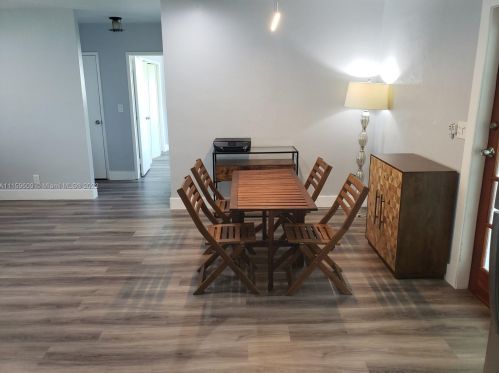 326 3rd Ter, Dania Beach FL  33004-4706 exterior