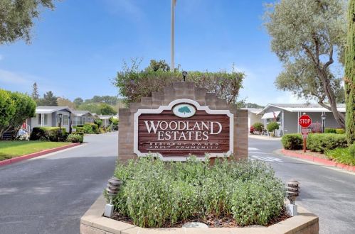 54 Creekside Dr, Morgan Hill CA  95037-6119 exterior