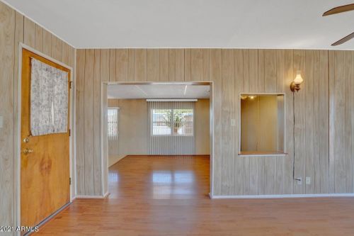 515 Charleston Ave, Phoenix AZ  85022-1532 exterior