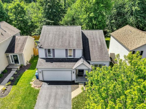 377 Kestrel Dr, Blacklick, OH 43004-8107