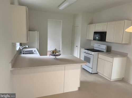 15 Wooten Ct, Dover DE  19904-3863 exterior