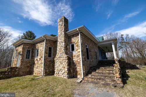 390 Forest Hills Dr, Richmond National Battlefiel VA  22835-9107 exterior