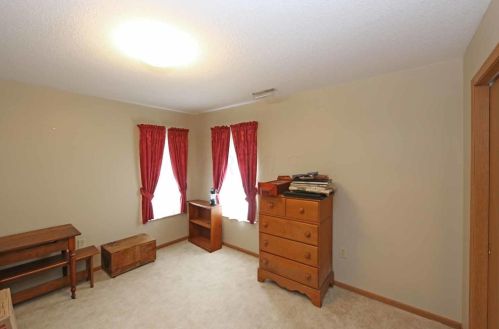 23 Woodberry Dr, Mount Vernon OH  43050-9032 exterior
