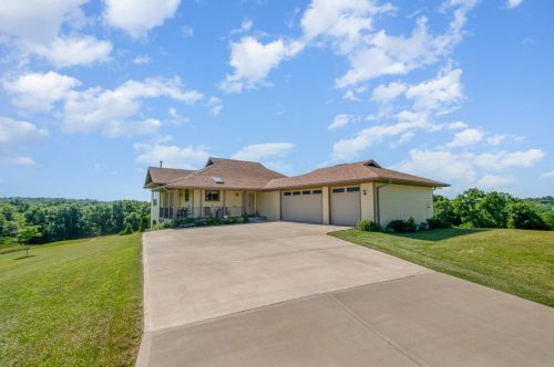 153 Serenity Trl, Portland, KY 41033-9086