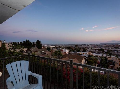 1845 Linwood St, San Diego, CA 92110-1943