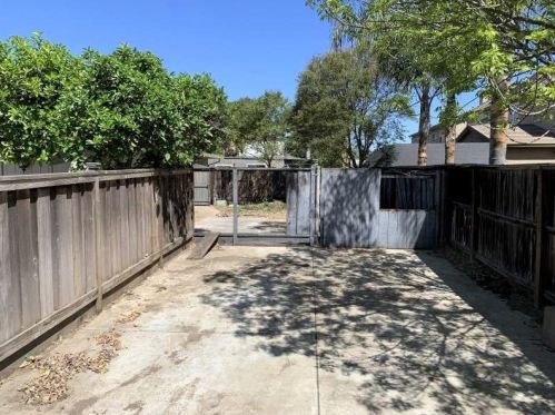 909 Tehama Dr, Lodi CA  95242-9553 exterior