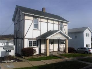 1408 Poplar St, Greensburg, PA 15601-5365