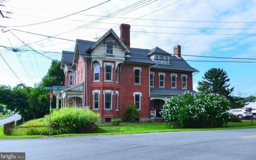 1195 Huffs Church Rd, Dale, PA 19504-9012