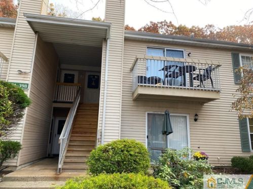 395 Mcdowell Dr, East Brunswick, NJ 08816-4076