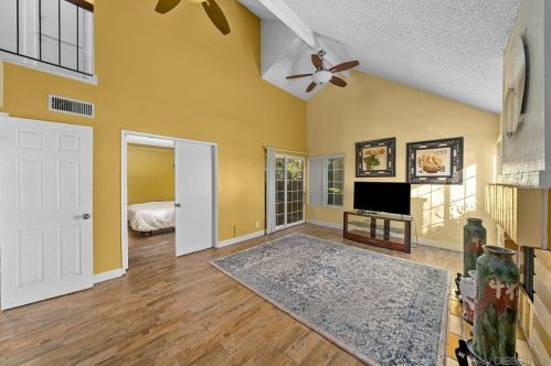 10665 Escobar Dr, San Diego, CA 92124-2051
