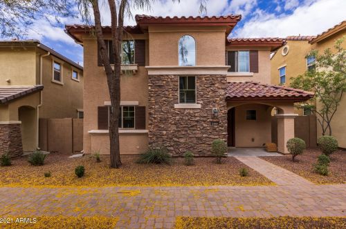 2566 Boston St, Gilbert, AZ 85295-2377