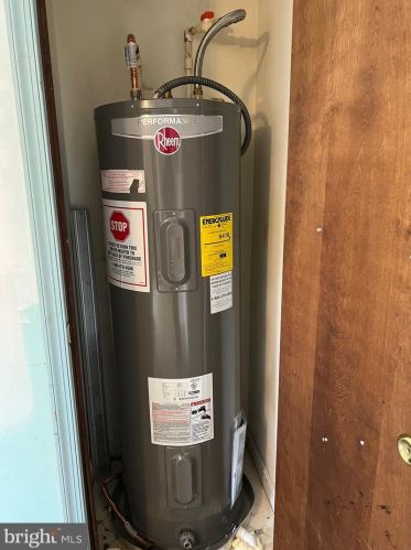 17925 Windward Dr, Lewes DE  19958-4139 exterior