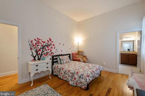 502 Cherry Valley Rd, Princeton NJ  08540-7681 exterior