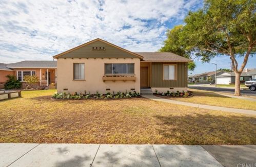 2802 Candlewood St, Lakewood, CA 90712-2128