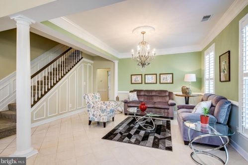 9517 Moonen Bay Ln, Bristow VA  20136-3515 exterior