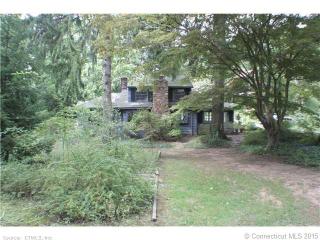 460 Shore Dr, Branford, CT 06405-6229