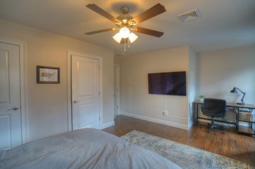 180 Briar Hill Rd, Groton CT  06340-2652 exterior