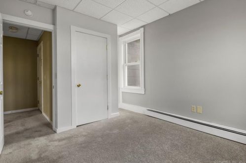 253 School St, Putnam CT  06260-2431 exterior