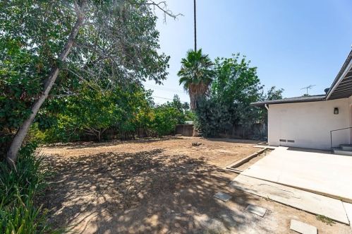 618 Roosevelt Rd, Redlands CA  92374-6256 exterior