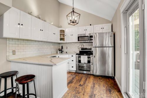 10 Calvin Ct, Old Bridge NJ  08857-2147 exterior