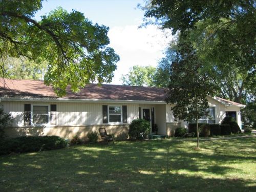 410 Terrace St, Cambridge, WI 53523-9488