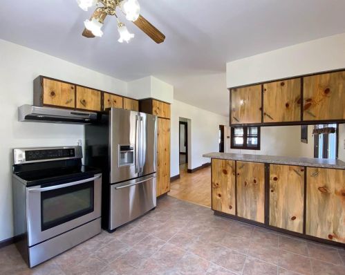 155 Walnut St, Fond Du Lac, WI 54935-3253