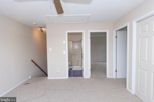 1151 Harbour Dr, Palmyra NJ 08065-2216 exterior