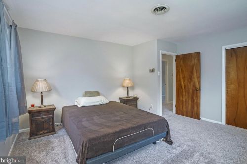 678 Cathcart Rd, Blue Bell PA  19422-1404 exterior