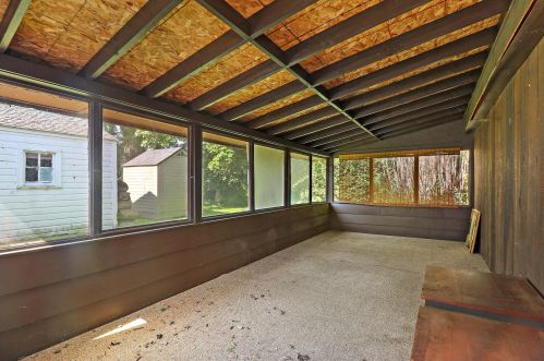 7718 10 Ave, Kenosha WI 53143-6047 exterior