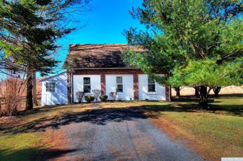 109 County Route 7a, Copake, NY 12516-1214