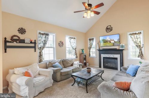 10099 Lindale Ave, Upton PA  17225-8373 exterior