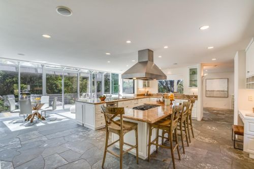 16260 Mireval Rd, Los Gatos CA  95030-7555 exterior