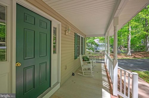 105 Larkspur Ln, Locust Grove, VA 22508-5161