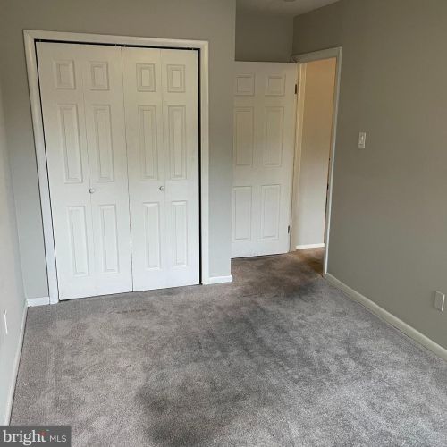 206 Walnut Ridge Est, Pottstown PA  19464-3059 exterior