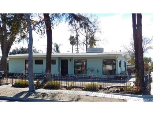 1521 J St, Ontario, CA 91762-2036
