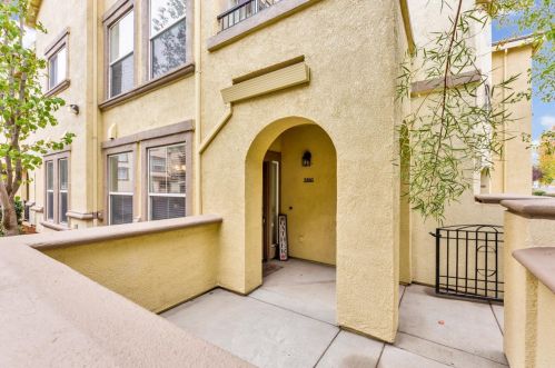 5460 Tares Cir, Elk Grove, CA 95757-4361