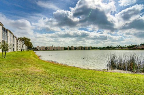 6112 Huntwick Ter, Delray Beach, FL 33484-1847