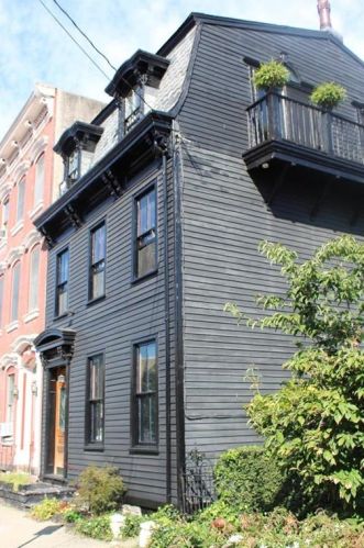 667 Ferry St, Easton, PA 18042-4423