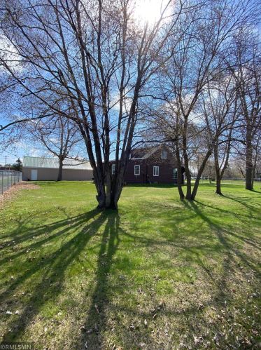 7656 Bradley St, Siren, WI 54872-8124