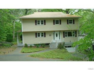 100 Old Dike Rd, Bridgeport, CT 06611-3334
