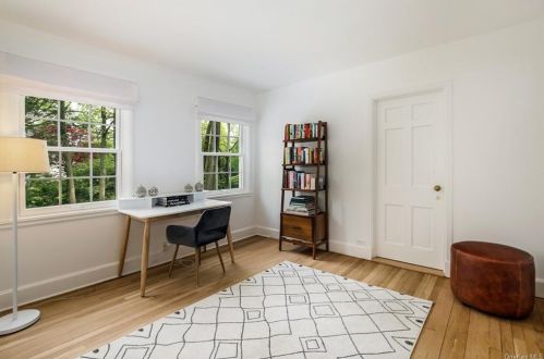 30 Brite Ave, Scarsdale NY  10583-2305 exterior