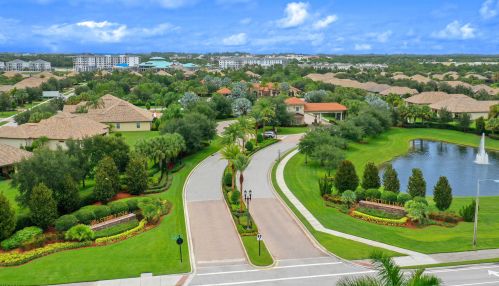 10514 Prato St, West Palm Beach, FL 33414-4394